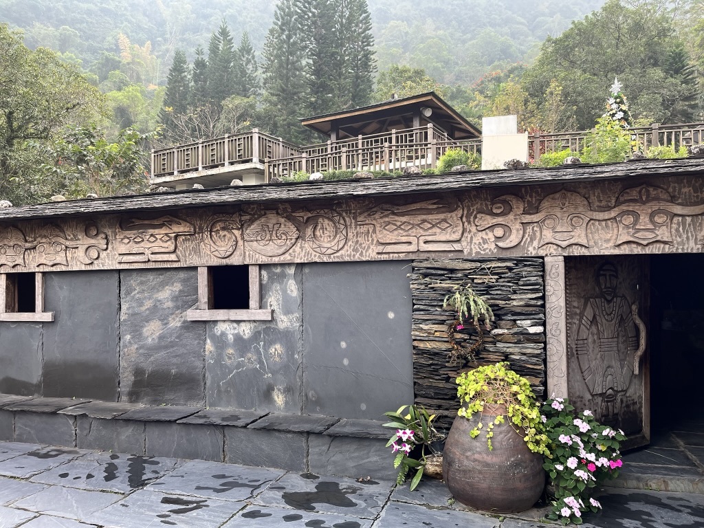 排灣族原住民的傳統石板屋